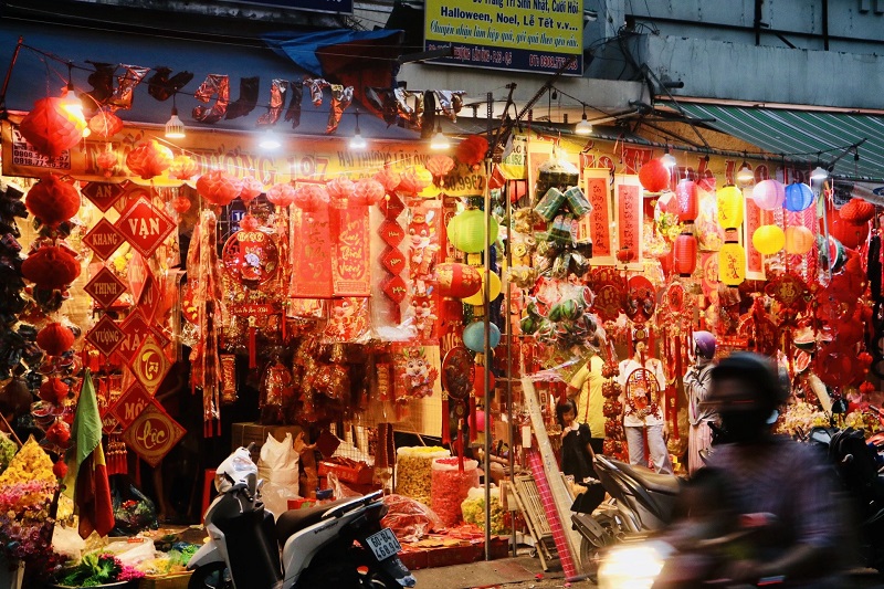 Tết nên bán gì lời? Top 12 mặt hàng kinh doanh dịp Tết 2026 45 ưu ý khi kinh doanh hàng Tết