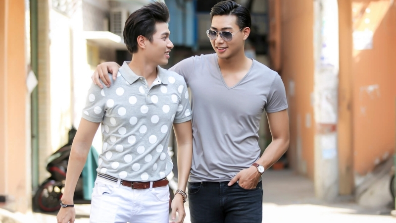 Kiêng vỗ vai, khoác vai ngày Tết