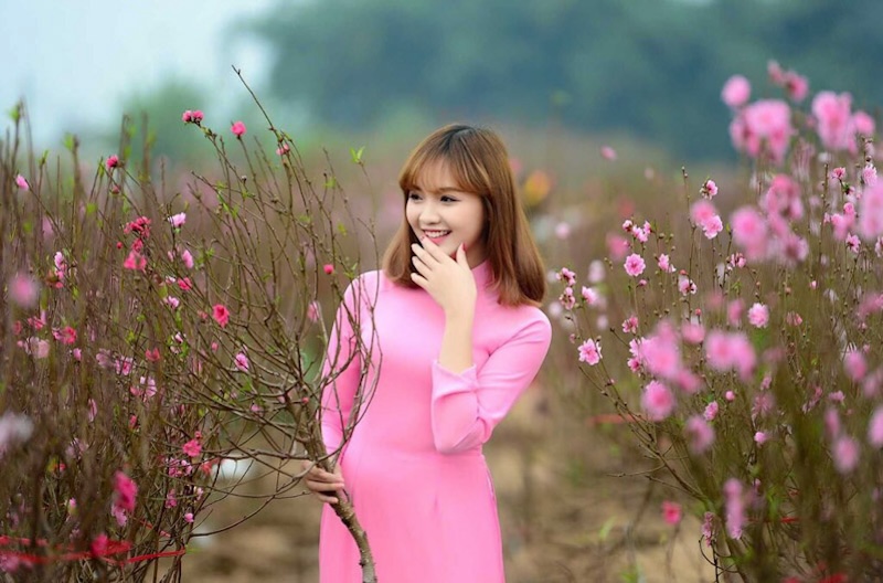 Mùng 1 Tết 2026 Mặc Màu Gì Để May Mắn Cả Năm? 33 tết nên mặc màu gì