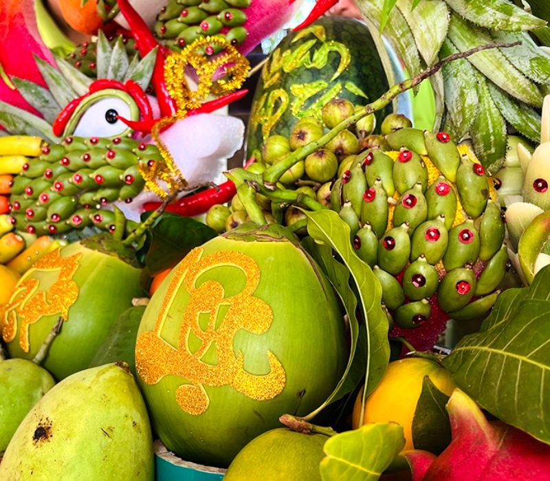 Bày mâm ngũ quả miền Nam