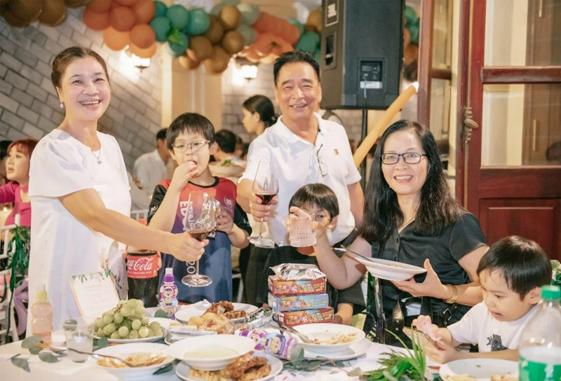 bữa tiệc sinh nhật cho mẹ