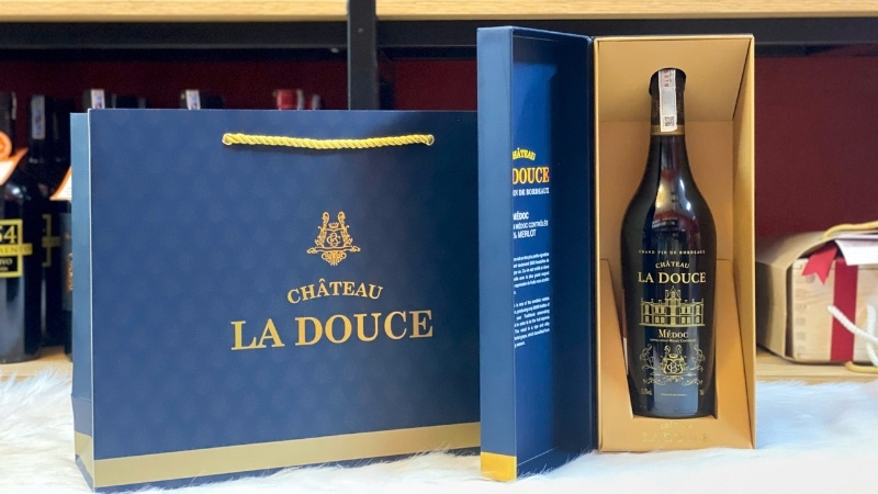 Set rượu vang cao cấp tặng quà sinh nhật cho chồng