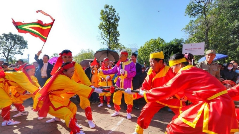 Trò chơi kéo co ngày Tết