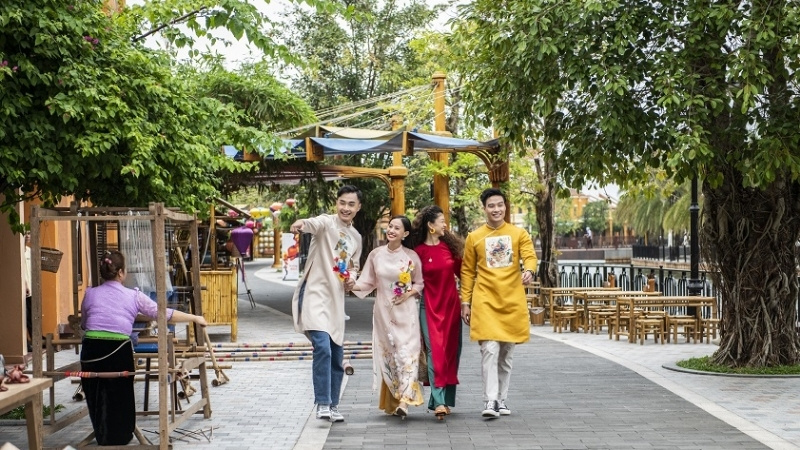 Du lịch đầu năm để trải nghiệm không khí Tết mới lạ