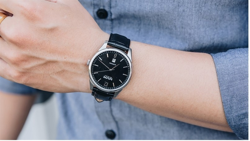 Đồng hồ đeo tay quà tặng sinh nhật cho chồng