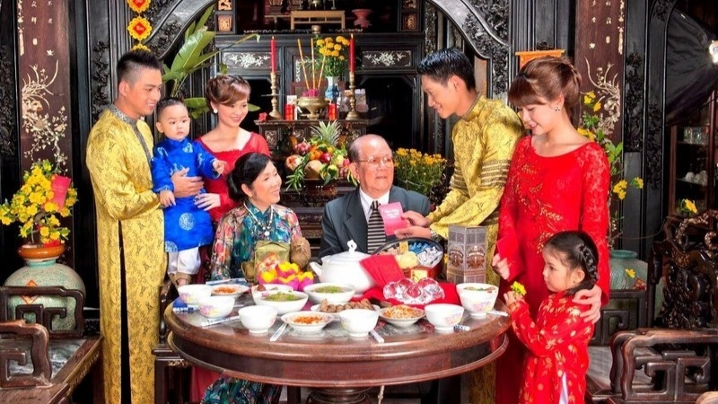 Mùng 1 Nên Làm Gì Để Cả Năm May Mắn và Thuận Lợi? 22 ý nghĩa ngày mùng 1 Tết