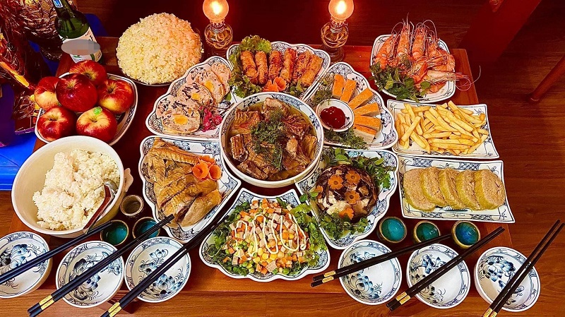 Mâm Cơm Cúng Mùng 1 Tết 2027 Gồm Những Gì Để Đủ Lễ? 69 Trình tự cúng cơn mùng 1 Tết