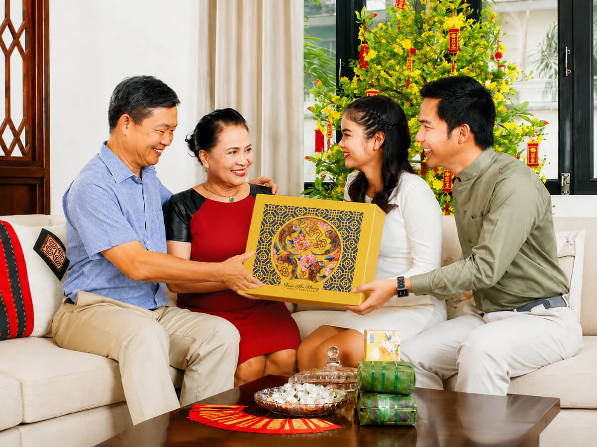 Xưng hô phù hợp khi chúc Tết
