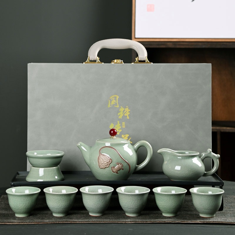 Bộ ấm chén trà tặng tân gia