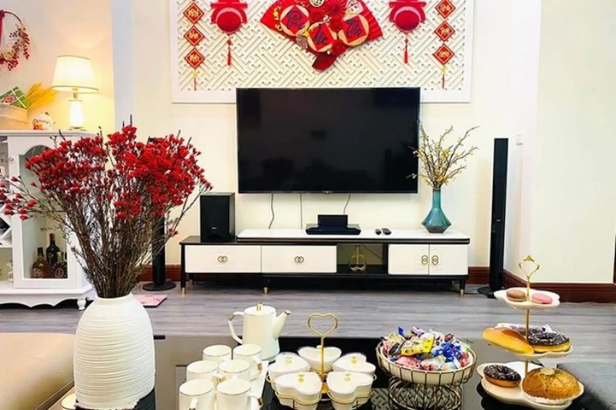 40+ Cách Trang Trí Tết Phòng Khách Đẹp, Đón Tài Lộc 2027 128 Trang trí sắc đỏ ngày Tết cho phòng khách