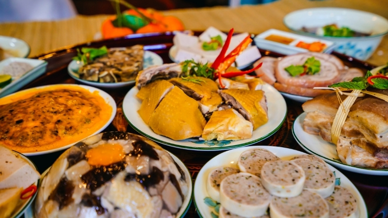 Mùng 1 Nên Làm Gì Để Cả Năm May Mắn và Thuận Lợi? 30 Món ăn ngày mùng 1 Tết