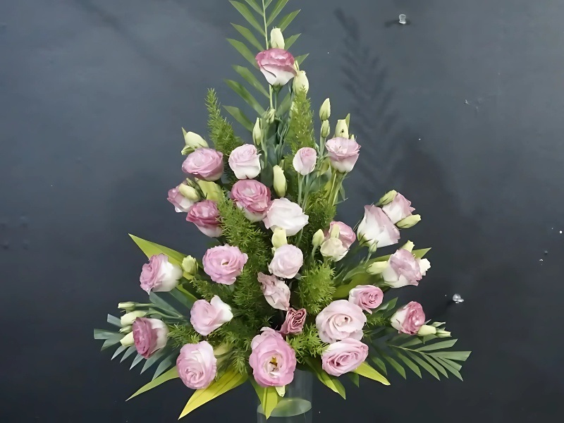 Mẫu cắm hoa cát tường bàn thờ Tết