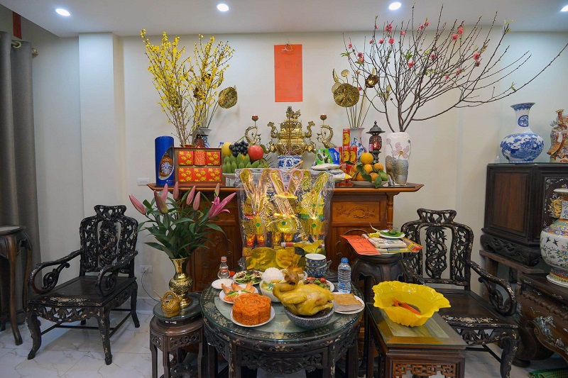 Chưng bình hoa đào ngày Tết đẹp