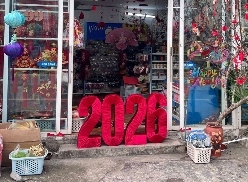 Trang trí số 2026 cho nhà đón Tết