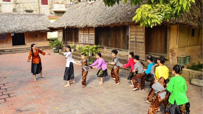 trò chơi ngày tết cho học sinh với rồng rắn lên mây