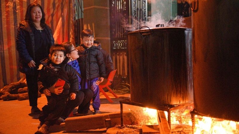 Hình ảnh nấu bánh Tét, bánh chưng