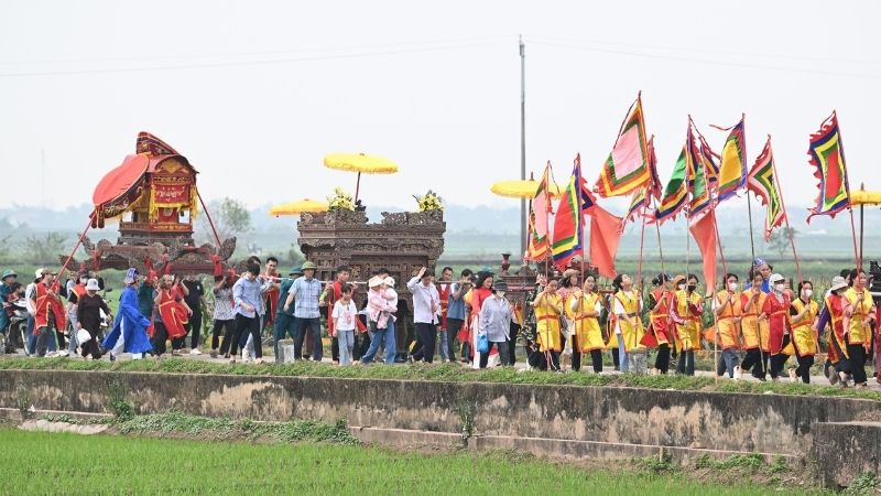 Đánh phết trò chơi nhân gian ngày Tết