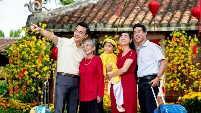 Mùng 2 xuất hành lấy may