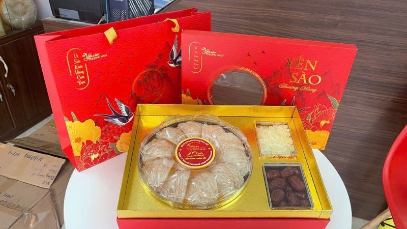 quà sêu Tết với yến sào