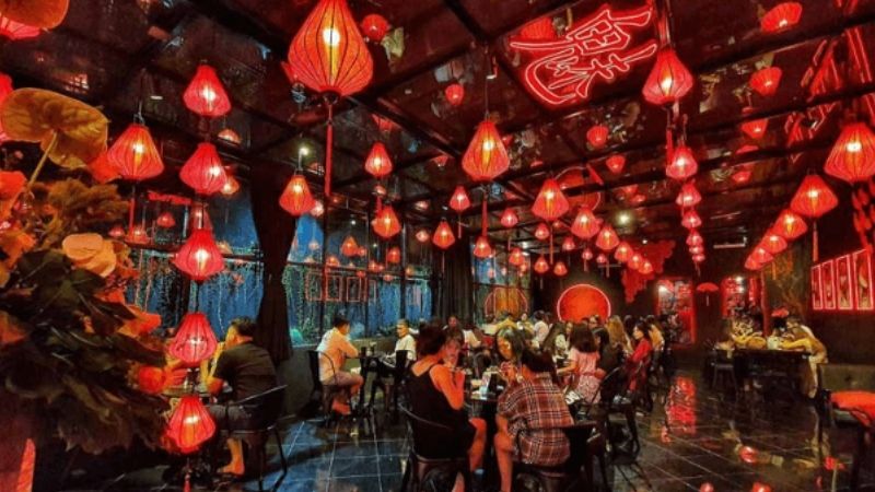 20+ ý tưởng trang trí Tết cho quán Cafe đẹp, thu hút khách 27 Trang trí Tết quán cafe với các chiếc lồng đèn