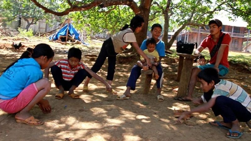 trò chơi dân gian ngày tết với đánh đáo