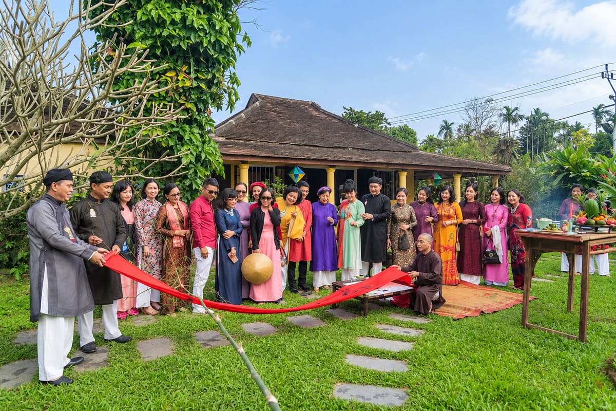 Hoàn tất lễ hạ nêu