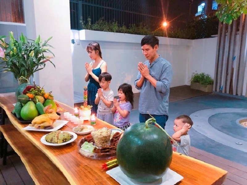 Văn khấn cúng đêm Giao thừa